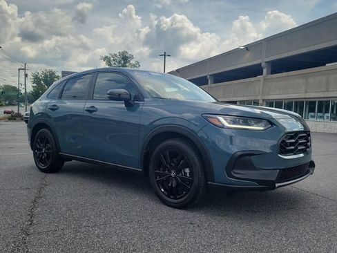 Certified 2026 Honda HR-V Sport image 3