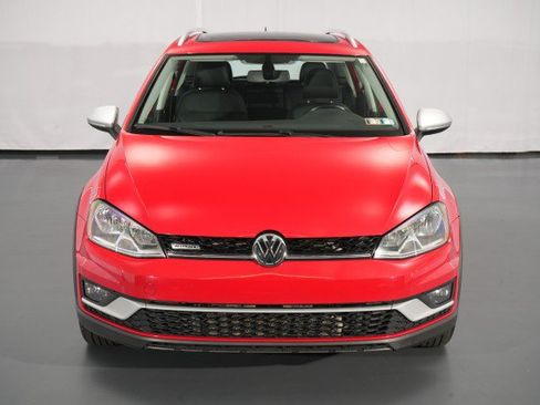 Used 2017 Volkswagen Golf Alltrack SE AWD/4WD image 5
