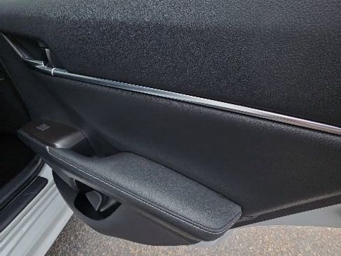 Used 2024 Toyota Camry XSE FWD image 18