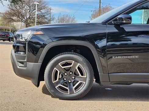 New 2026 Jeep Cherokee Limited image 6