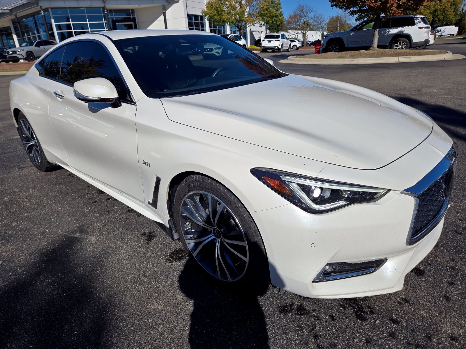 Used 2020 INFINITI Q60 3.0t Luxe w/ Essential Package AWD/4WD image 7