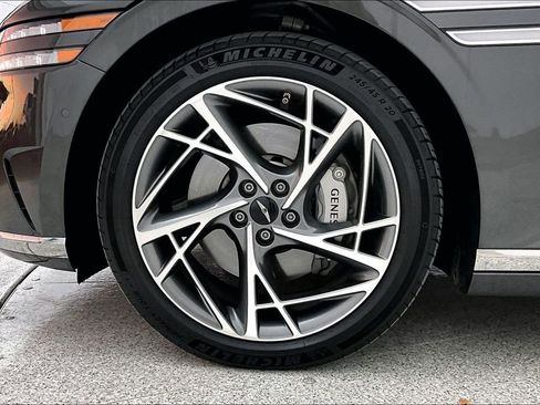 Used 2023 Genesis G90 3.5T image 12