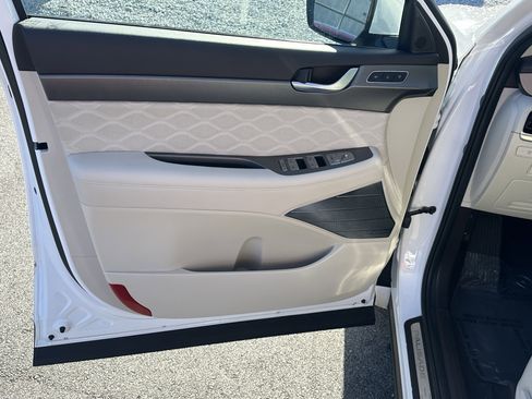 Used 2021 Hyundai Palisade Calligraphy image 13