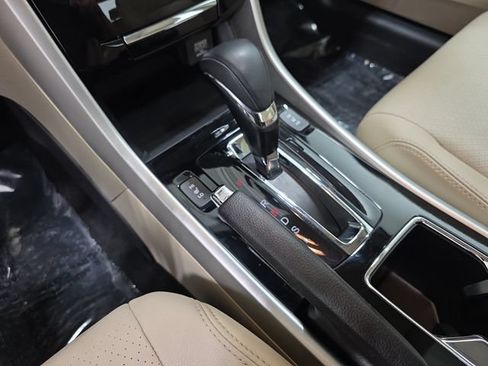 Used 2017 Honda Accord EX-L image 25