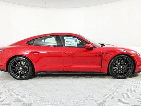 New 2025 Porsche Taycan GTS image 27