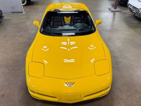 Used 2002 Chevrolet Corvette w/ Preferred Equipment Group2 image 6