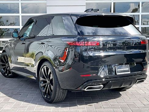 New 2026 Land Rover Range Rover Sport Dynamic SE image 3