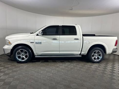 Used 2017 RAM 1500 Laramie w/ Convenience Group AWD/4WD image 5