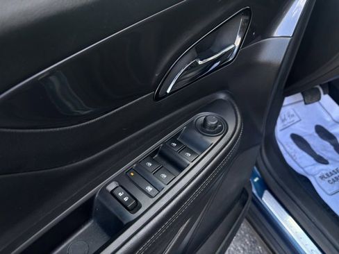 Used 2020 Buick Encore Preferred image 13