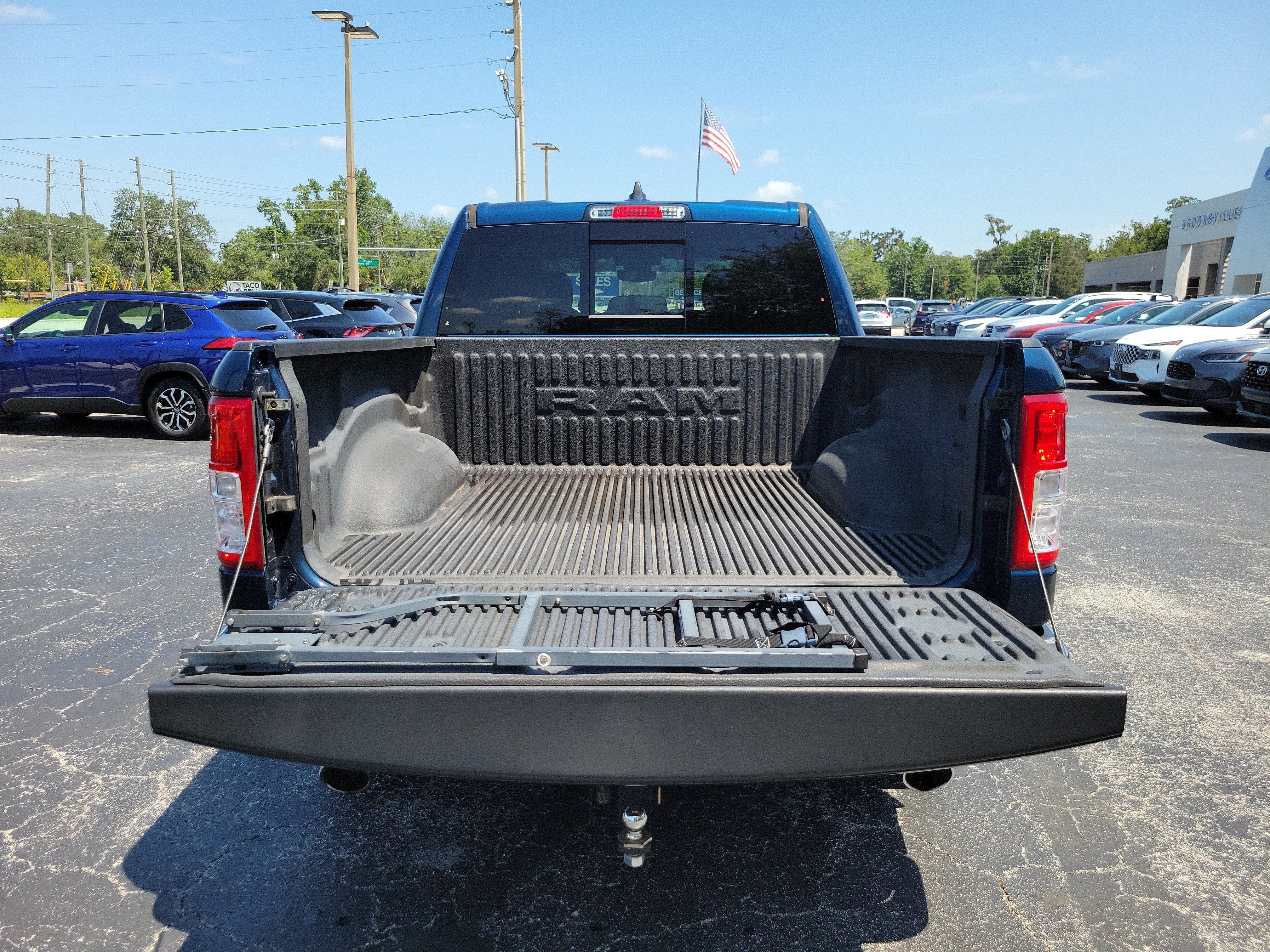 Used 2023 RAM 1500 Big Horn AWD/4WD image 23