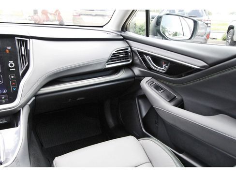 Used 2024 Subaru Outback Onyx Edition AWD/4WD image 9