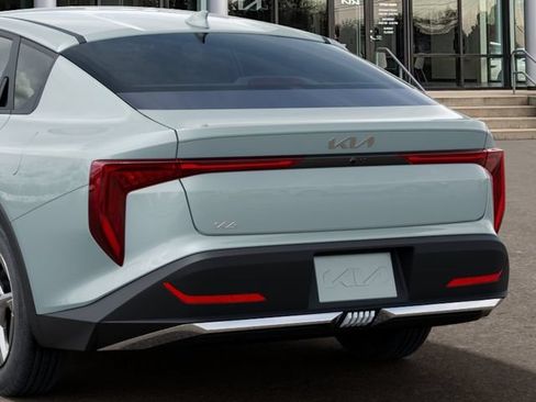 New 2026 Kia K4 FWD image 14