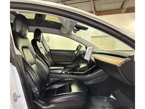 Used 2020 Tesla Model 3 Standard Range Plus RWD image 21