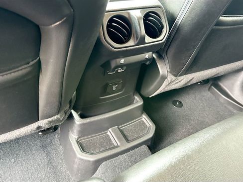 Used 2023 Jeep Wrangler Unlimited Sahara w/ Cold Weather Group image 28