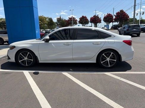 Certified 2022 Honda Civic Touring image 2