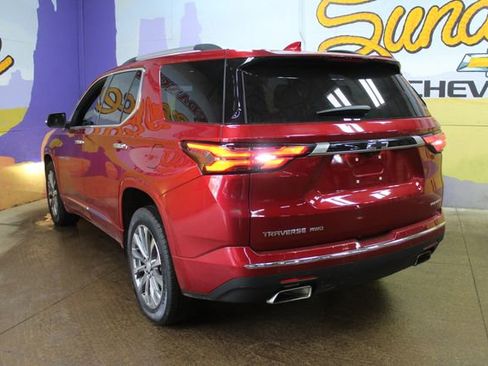 Used 2023 Chevrolet Traverse Premier AWD/4WD image 6