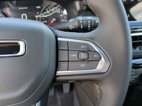 New 2026 Jeep Compass Latitude image 18