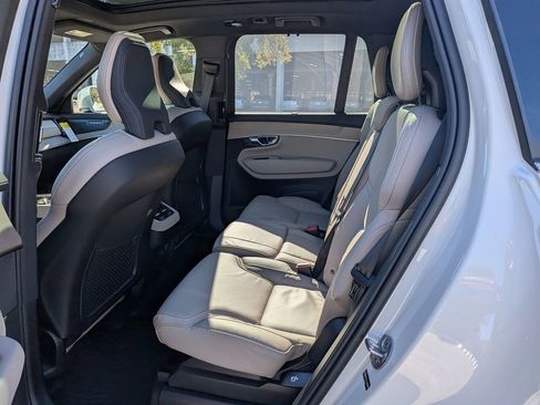 New 2026 Volvo XC90 B6 Ultra w/ Protection Package AWD/4WD image 14
