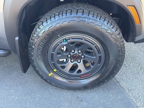 New 2026 Nissan Frontier PRO-4X image 9