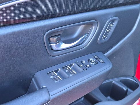 Used 2023 Honda Pilot Elite image 13