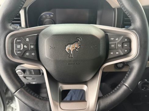 Used 2023 Ford Bronco Wildtrak AWD/4WD image 11