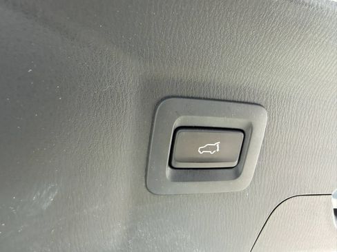 Used 2018 MAZDA CX-9 Touring AWD/4WD image 25