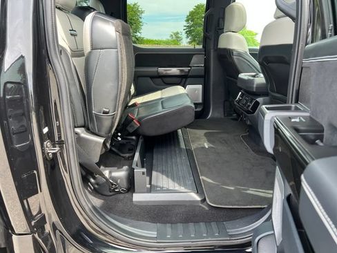 Used 2023 Ford F150 Lightning Platinum AWD/4WD image 37