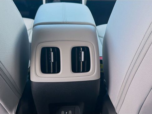 New 2026 Hyundai Tucson SEL FWD image 17