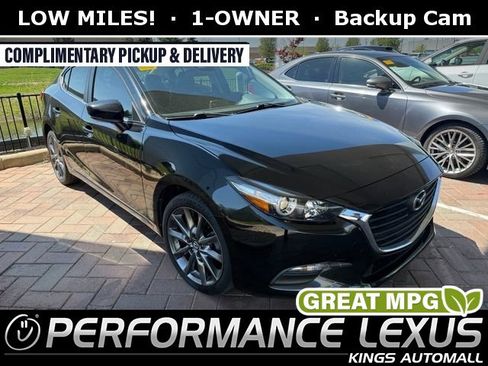 Used 2018 MAZDA MAZDA3 Touring image 1