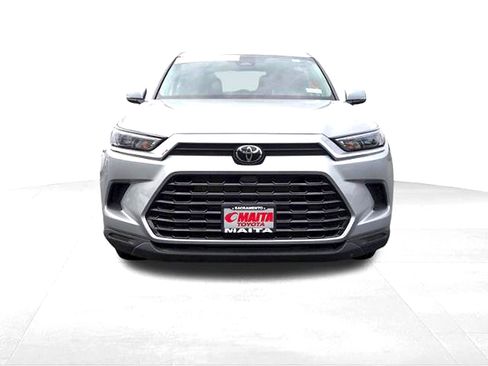 Certified 2025 Toyota Grand Highlander AWD image 9