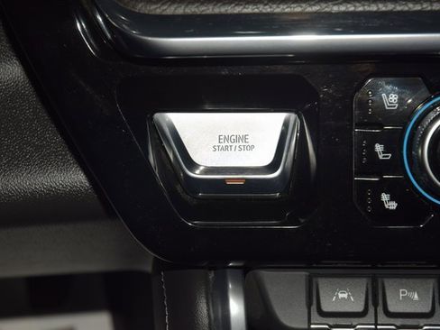 Used 2024 GMC Sierra 1500 Denali w/ Technology Package image 36