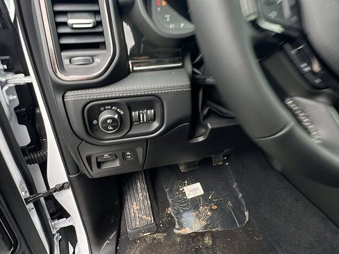 New 2026 RAM 1500 Limited AWD/4WD image 22