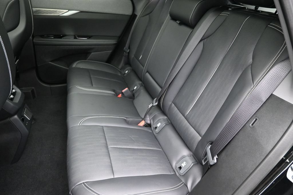 Certified 2025 Cadillac Optiq Sport 2 AWD/4WD image 26