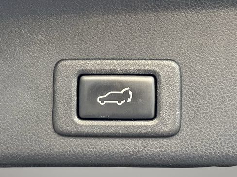 Used 2019 Subaru Ascent Limited image 6