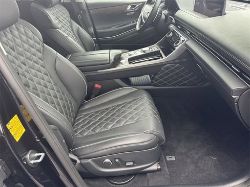 Used 2024 Genesis GV80 3.5T w/ Prestige Package image 13