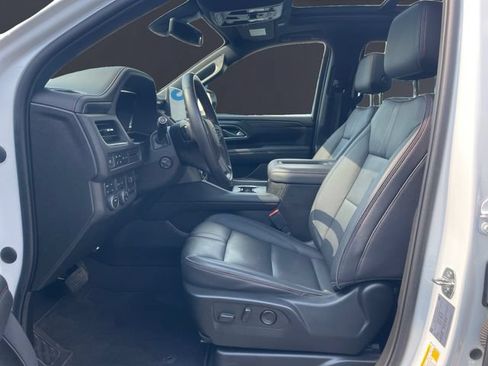 Used 2022 Chevrolet Tahoe RST w/ Luxury Package AWD/4WD image 9