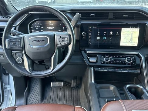 Used 2024 GMC Sierra 3500 Denali Ultimate image 7