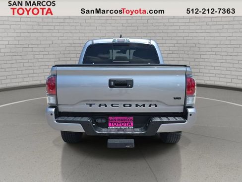 Used 2021 Toyota Tacoma TRD Off-Road w/ Technology Package AWD/4WD image 7