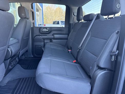 Used 2025 Chevrolet Silverado 2500 Custom w/ Custom Value Package image 15