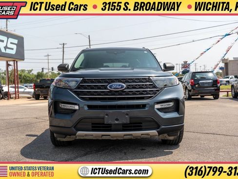 Used 2022 Ford Explorer XLT w/ Equipment Group 202A AWD/4WD image 9