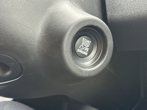 New 2026 RAM ProMaster 2500 w/ Quick Order Package 22G SLT image 20