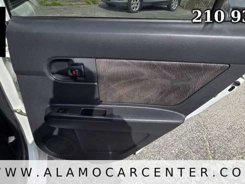 Used 2014 Scion xB FWD image 22