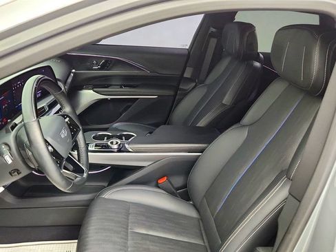 Used 2024 Cadillac Lyriq Sport AWD/4WD image 19