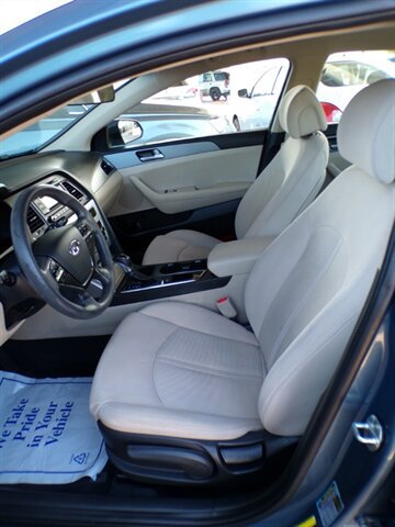 Used 2017 Hyundai Sonata SE FWD image 14