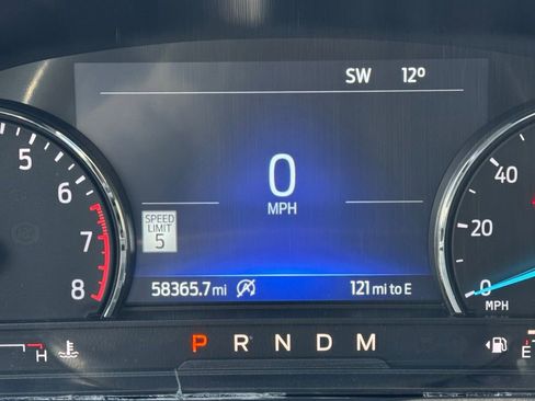 Used 2021 Ford Explorer XLT w/ Equipment Group 202A image 29