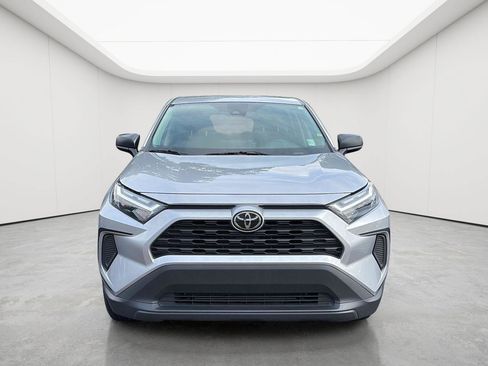 Used 2024 Toyota RAV4 LE AWD/4WD image 2
