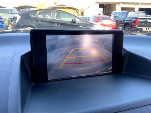 Used 2015 Lexus CT 200h Hybrid image 25