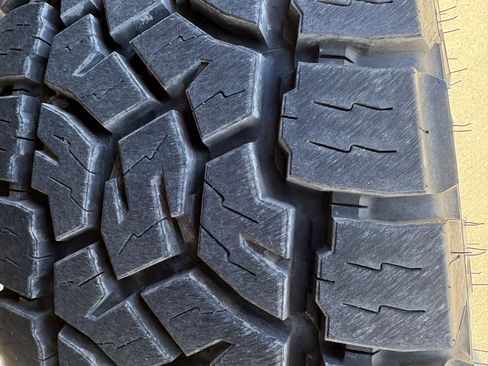 Used 2016 RAM 2500 Limited image 11