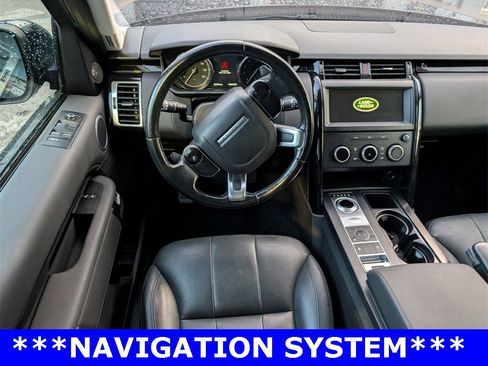 Used 2019 Land Rover Discovery SE image 9