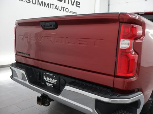 Used 2020 Chevrolet Silverado 2500 LTZ w/ Z71 Off-Road Package AWD/4WD image 28